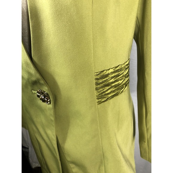 Giovanna Signature Women's Skirt Suit – Size 10, Lime Green with Rhinestone Coll - Picture 14 of 14